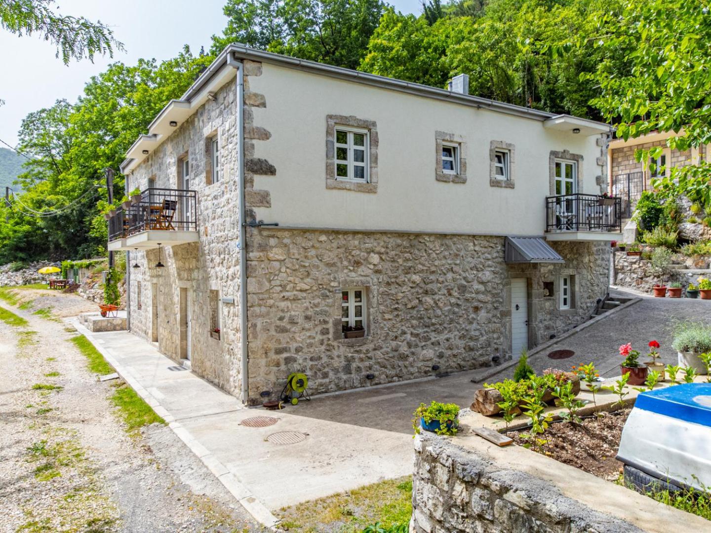 Skala Luxury Rooms Cetinje Exterior photo